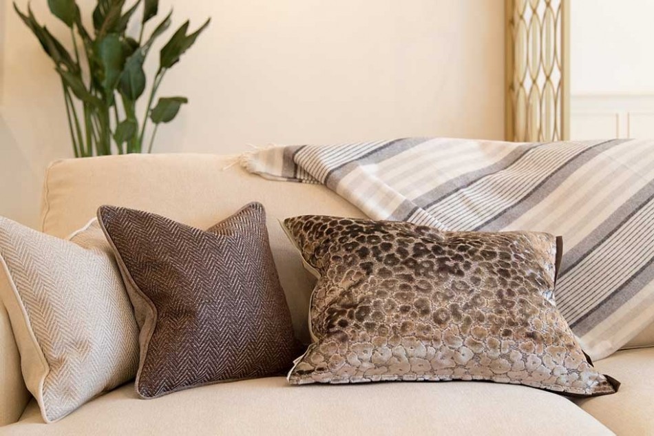 デザイナーズギルド　クッション